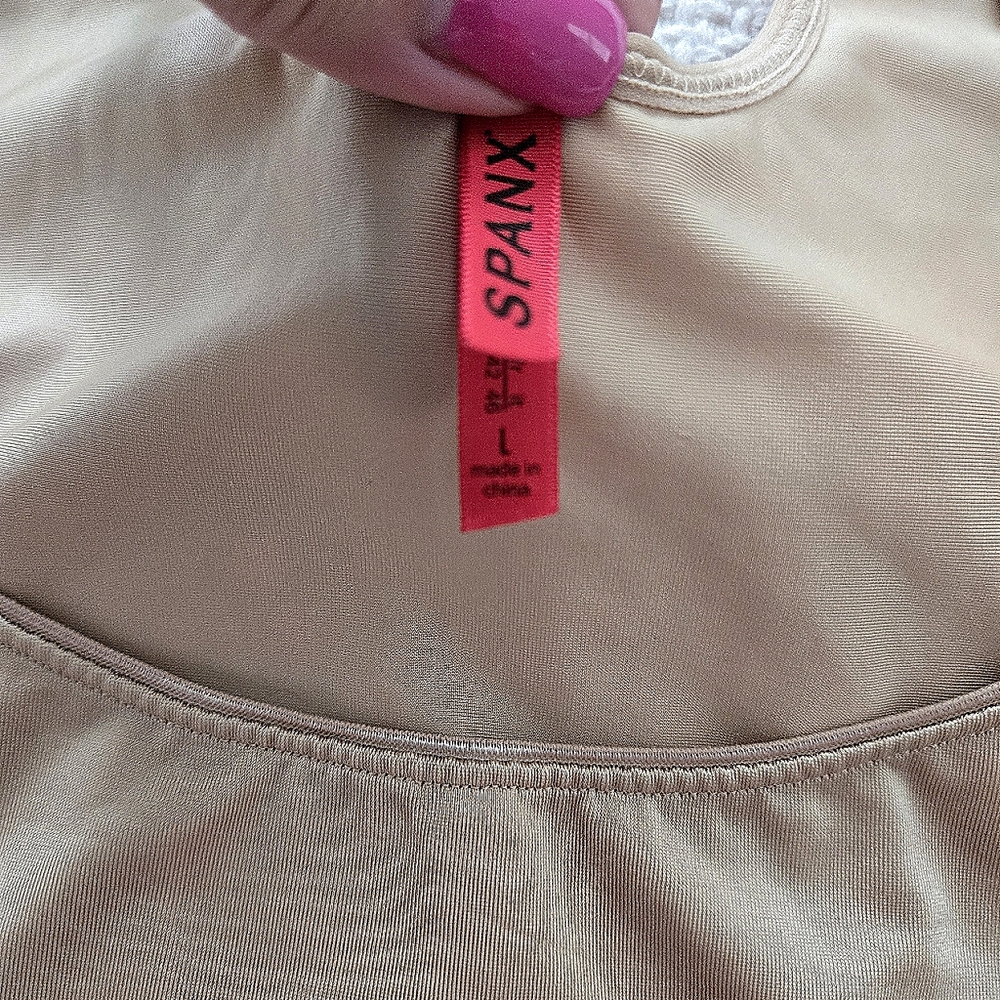 SPANX Tan / Nude Tank Top‎ - Large - Shapewear - Picture 4 of 7